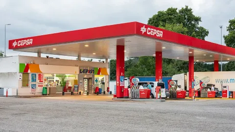 Foto de referencia de una gasolinera Cepsa