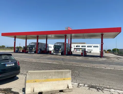 Foto de referencia de una gasolinera Cepsa