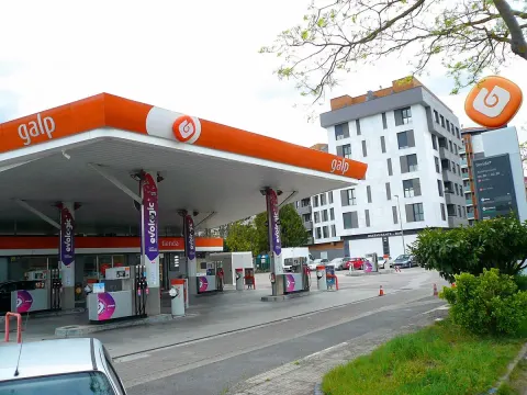 Foto de referencia de una gasolinera Galp