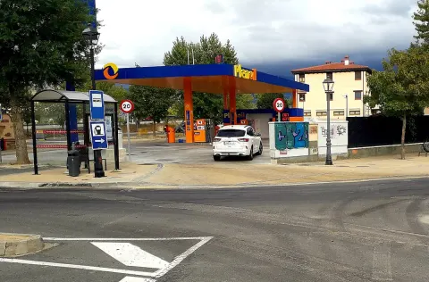 Foto de referencia de una gasolinera Plenergy