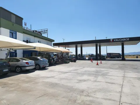 Foto de referencia de una gasolinera Valcarce