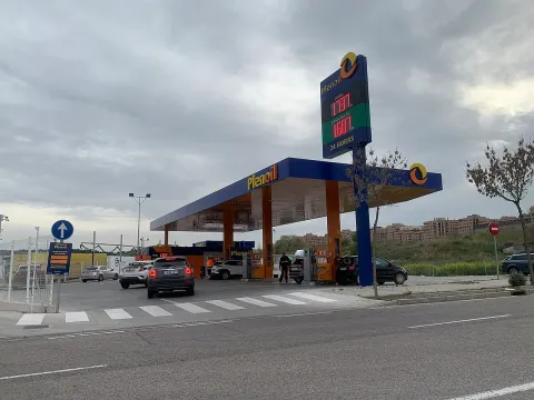Foto de referencia de una gasolinera Plenergy
